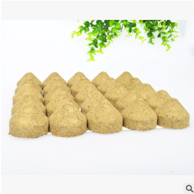 厂家供应天然艾草手工精制10g艾灸贴保健养生艾塔15:1艾坨批发图2