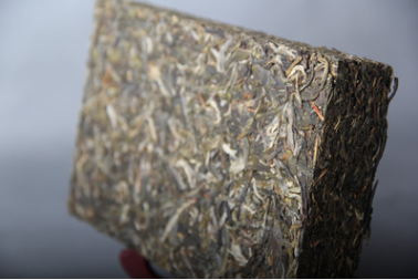 批发 云南普洱茶 古树茶砖 易武正山茶砖 普洱生茶 1000g 正品图3