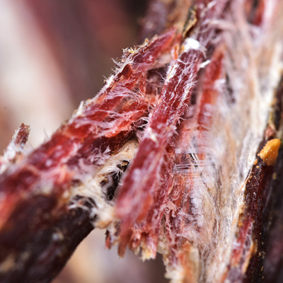 淘宝微商一件代发风干肉牛肉干散装休闲手撕牛肉香辣风干牛肉200图2