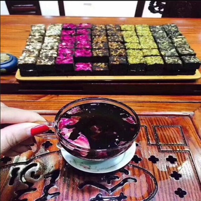 云南黑糖古法手工黑糖红糖姜糖玫瑰生姜多味方糖300克/罐厂家批发图3