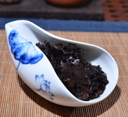 延初茶业 云南普洱茶 熟茶饼茶 陈年 老普洱 古树茶 厂家直接发货图2