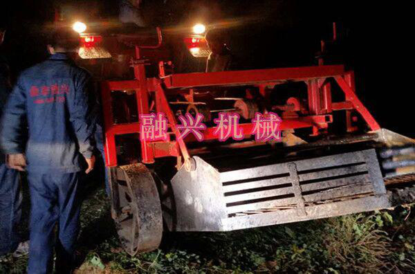 樟树挖药机黄芪黄芩挖掘机 中药材挖掘机供应厂家图1