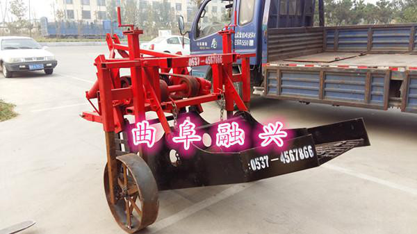 甘肃挖药机黄芪黄芩挖掘机 中药材挖掘机直销厂家图1