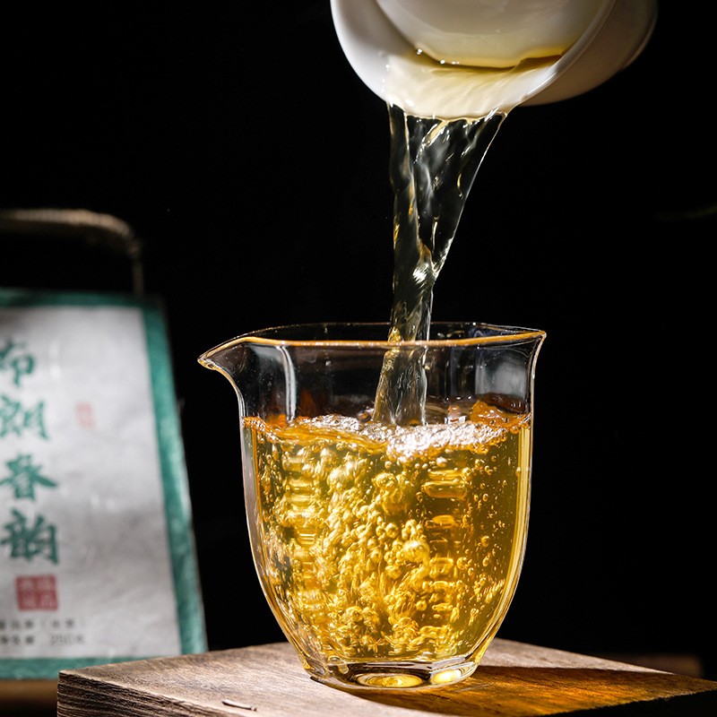 云南布朗山 普洱茶生茶250克 勐海明前春茶生普西双版纳茶厂批发图2