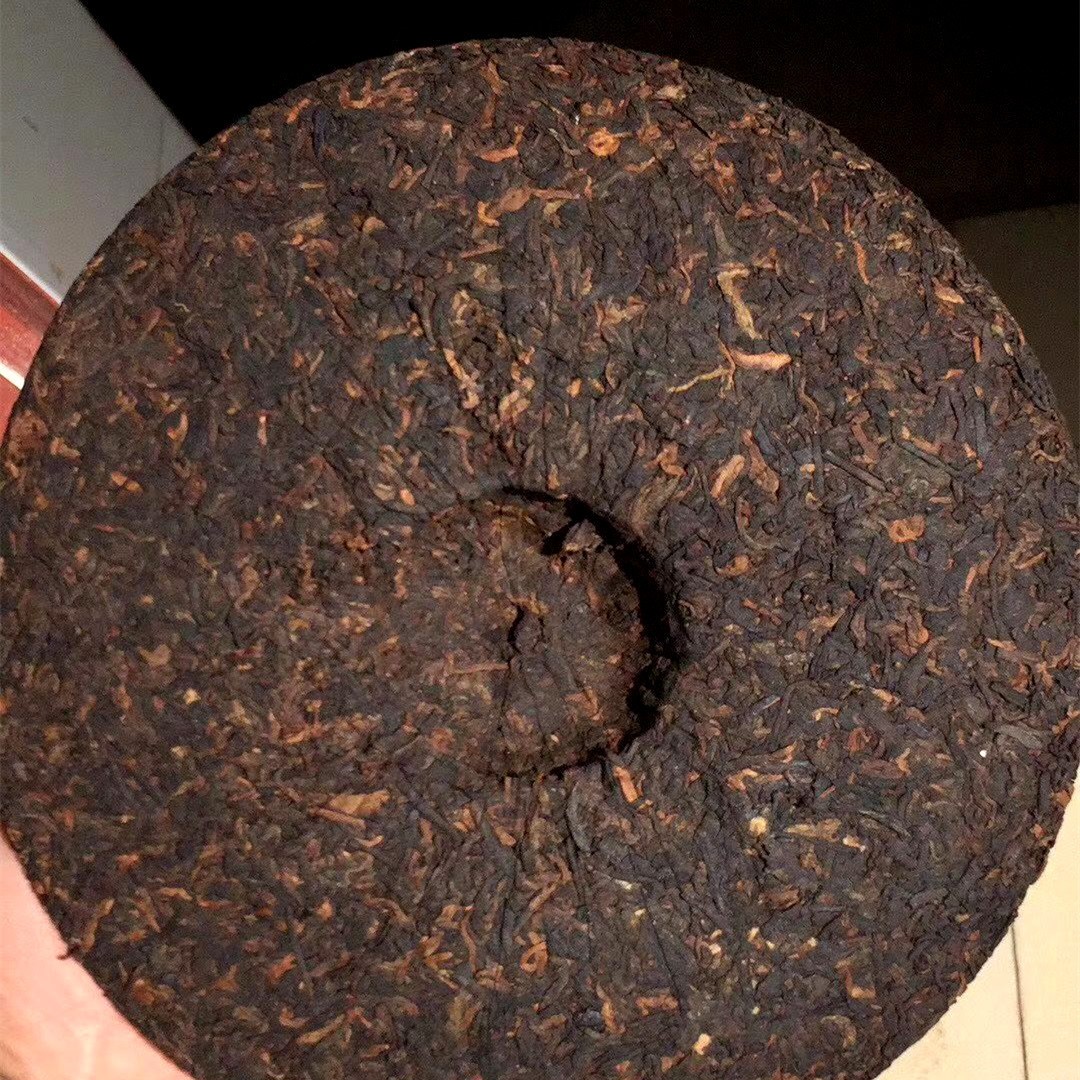 厂家批发普洱茶饼 2017年班章普洱熟茶 云南七子饼熟饼357克图3