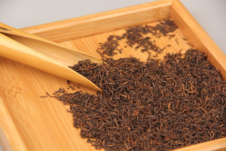批发 春茶普洱茶叶 金针白莲枣香金芽 普洱宫廷茶 宫廷熟茶 散茶图2