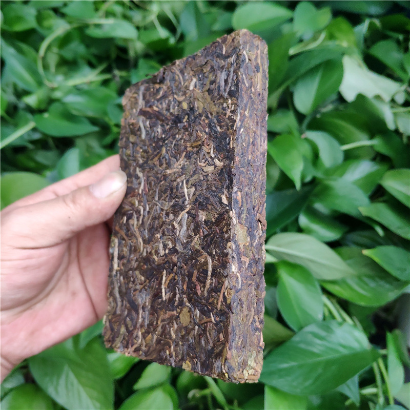 黄金叶砖茶 (38).jpg
